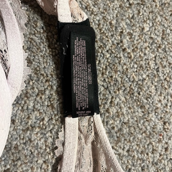 VICTORIA’S Secret Balconette push up bra - Picture 5 of 9